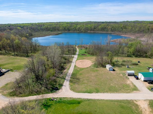 18678 Smith Ln, Cassopolis, MI 49031