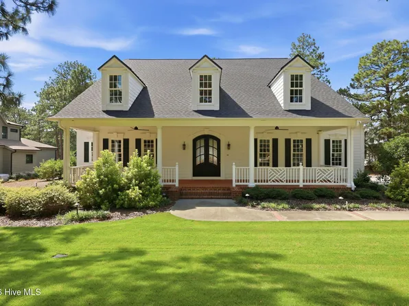102 Chesterfield Drive, Pinehurst, NC 28374