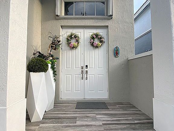 3rd image of 11318 NW 47th Ln