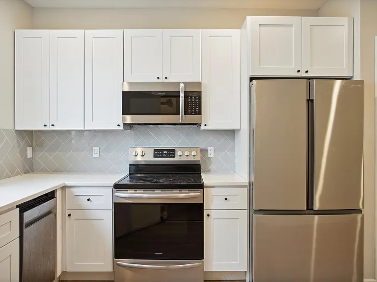 1618 N Sydenham St #A — Photo 16
