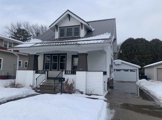 813 E 5th St, Shawano, WI 54166