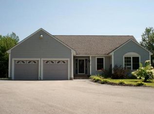 60 Ridgetop Ln, Henniker, NH 03242