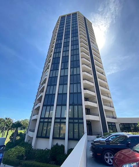 1 Oceans West Blvd #19B2 — Photo 1