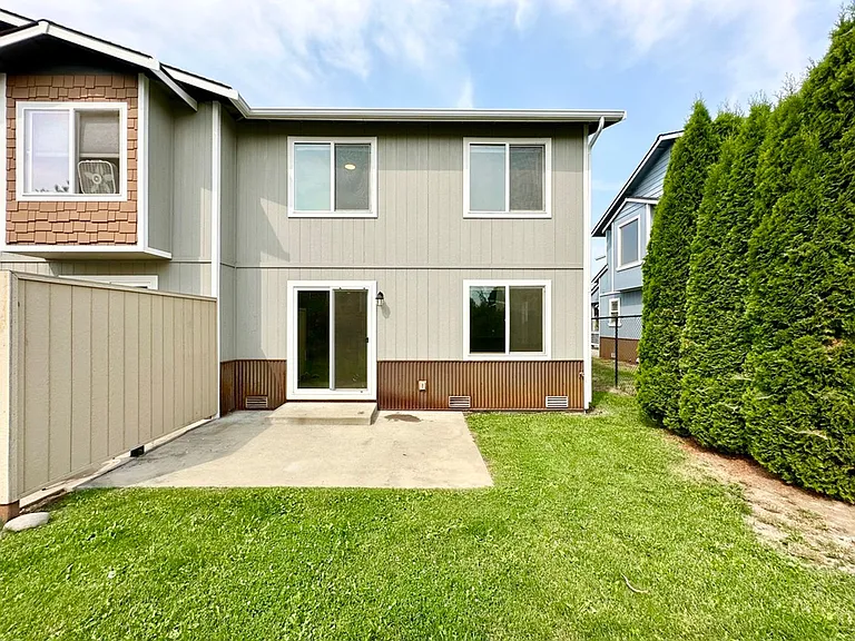 2102 N Yellowstone St — Photo 55