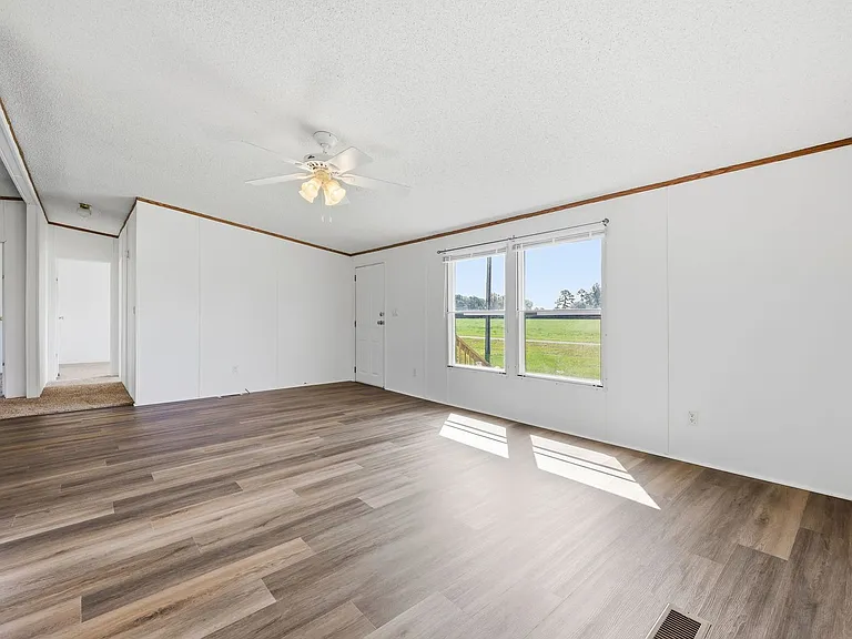 1385 Live Oak Rd — Photo 27