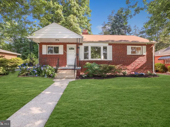 2423 Homestead Dr, Silver Spring, MD 20902