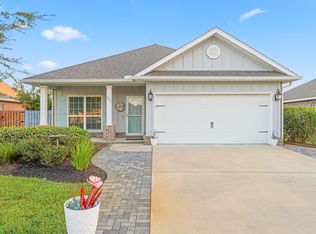 521 Cornelia St, Freeport, FL 32439