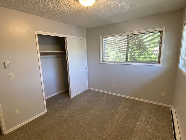 Taylor Place Apartments II — Photo 12