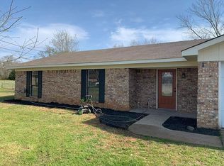 526 Craig Dr, Palestine, TX 75803
