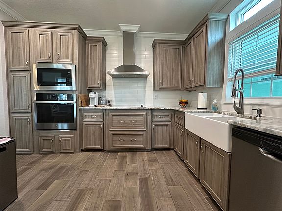 4th image of 83 NE Ocean Breeze Dr #83