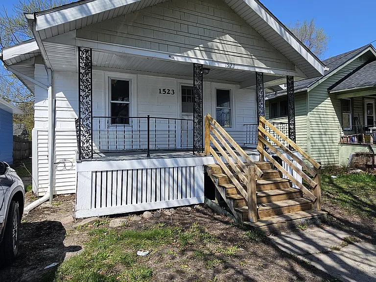 1523 N Mason St — Photo 1