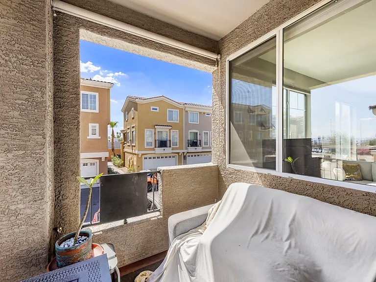 2450 W Glenrosa Ave #9 — Photo 15
