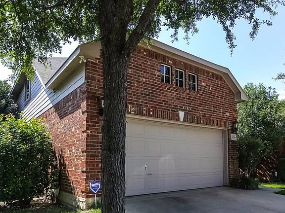 3rd image of 11704 Latania Ln