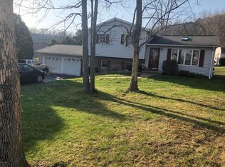 7 Lights Rd, Berwick, PA 18603