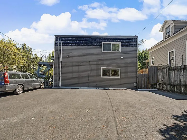 2478 NW Savier St #5 — Photo 3