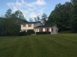 1259 Cat Creek Rd, Stanton, KY 40380
