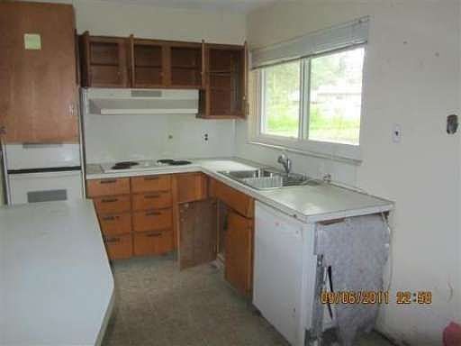 4th image of 21463 Brixton Pl
