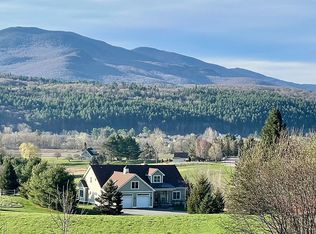 1098 W Hill Rd, Stowe, VT 05672