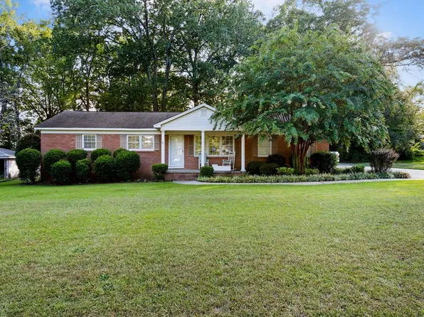 439 Dogwood Dr, Greenwood, SC 29646