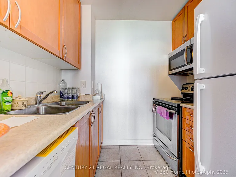 220 Burnhamthorpe Rd W #3004 — Photo 13