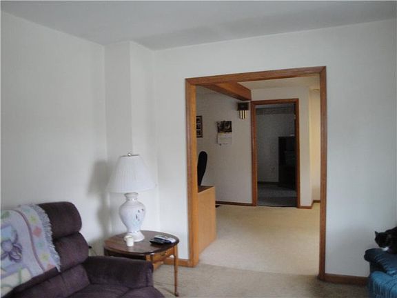 5th image of 1647 Garloch Dr