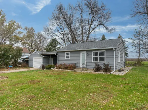 37544 County Road 15, Saint Peter, MN 56082