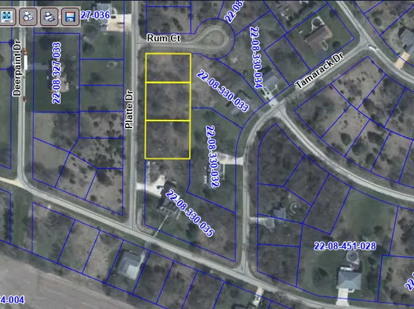 210 Platte Dr, Dixon, IL 61021