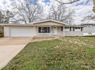 603 Sulphur Spring Rd, Ballwin, MO 63021