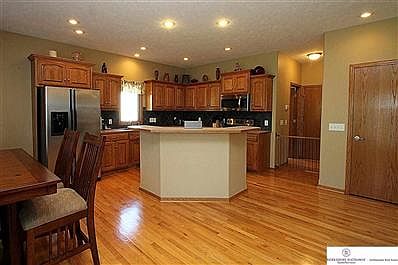 4th image of 2803 John St