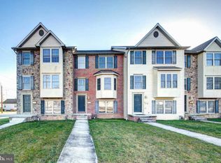 683 E Walnut St, Hanover, PA 17331