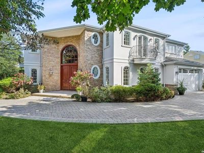 161 Ocean Ave, Woodmere, NY, 11598