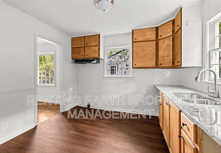 832 Meadowbrook Dr — Photo 13