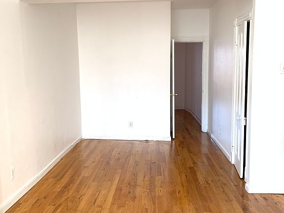 5th image of 197 7th Ave APT 2r