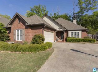 261 Creekside Ln, Pelham, AL 35124