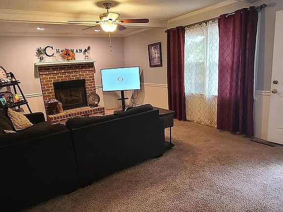 2nd image of 1113 Las Cruces Dr