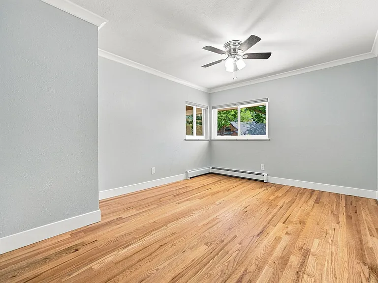 2673 Taft St — Photo 17