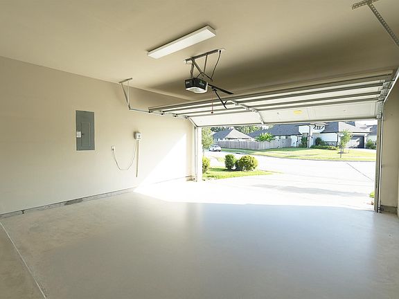 4th image of 3130 Rising Fir Ln