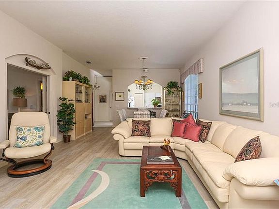 3rd image of 882 Chalmers Dr #882