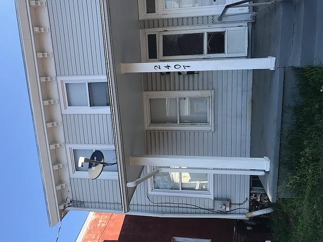 1st image of 2407 W 2nd St