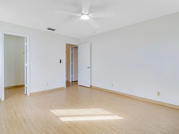 5th image of 3418 Christopher Street