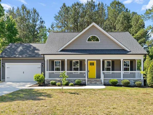 230 Ridge Dr, Louisburg, NC 27549