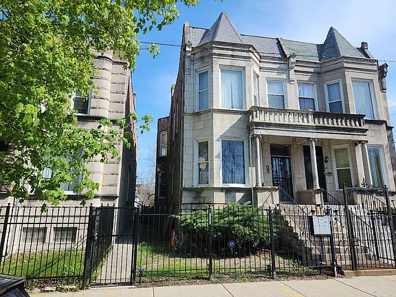 2nd image of 516 W 66th St