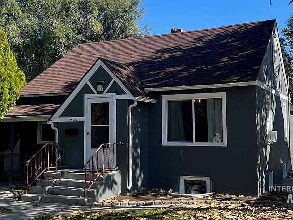 2nd image of 420 S Juniper St