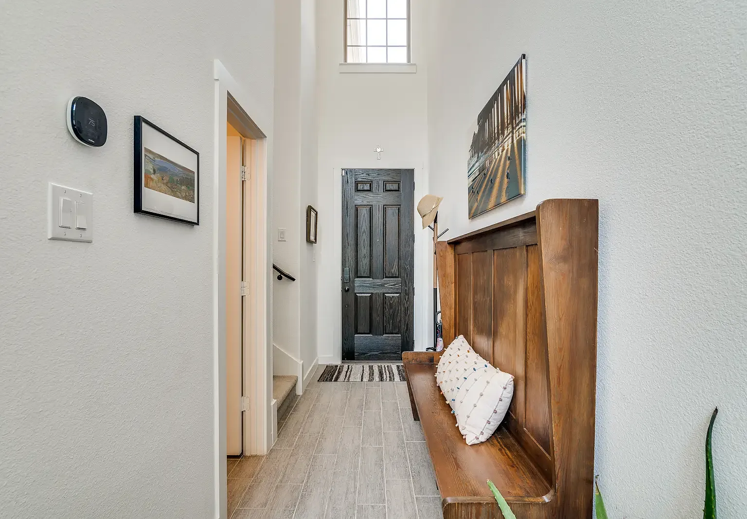 2 bed, 2.5 bath, 1456 sqft, $2,400 — Photo 3