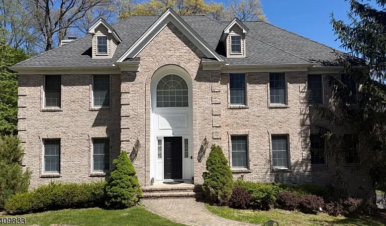8 Overlook Rd — Photo 1