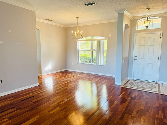 4th image of 3608 Valleyview Dr