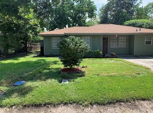 404 Bluebell St, Highlands, TX 77562