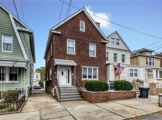 2871 E 195th St, Bronx, NY 10461