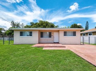 312 SW 2nd Ter, Hallandale, FL 33009