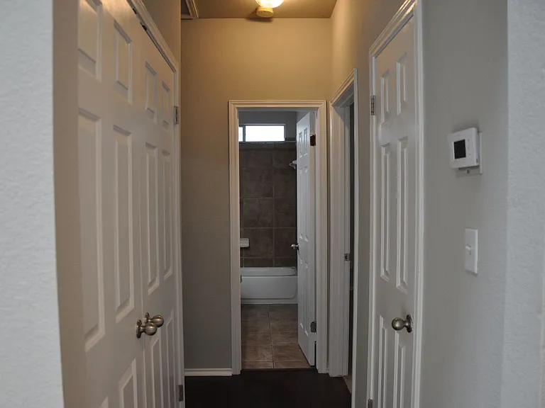 507 Las Colinas Dr — Photo 10